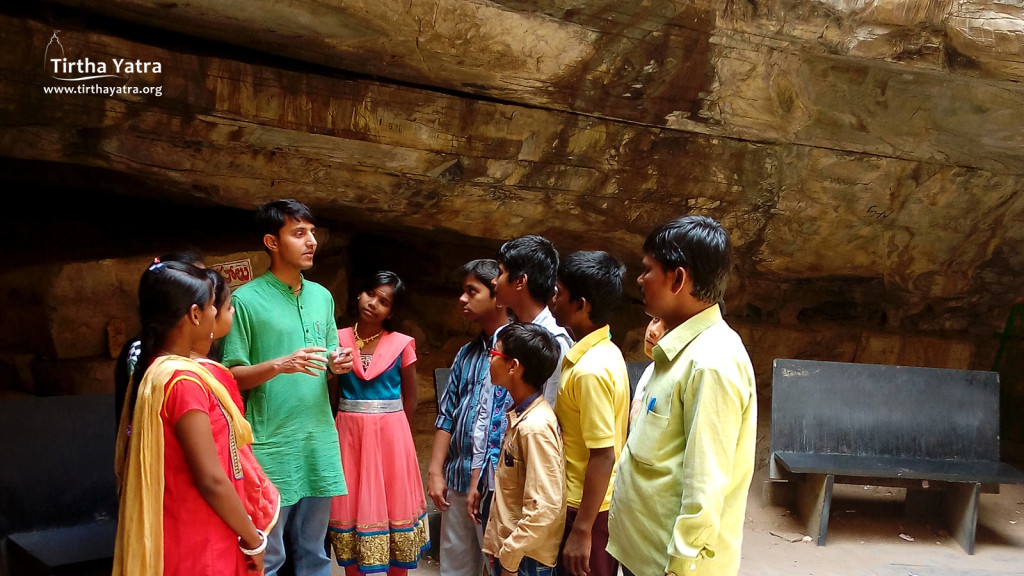Explaining about Belum Caves to Children