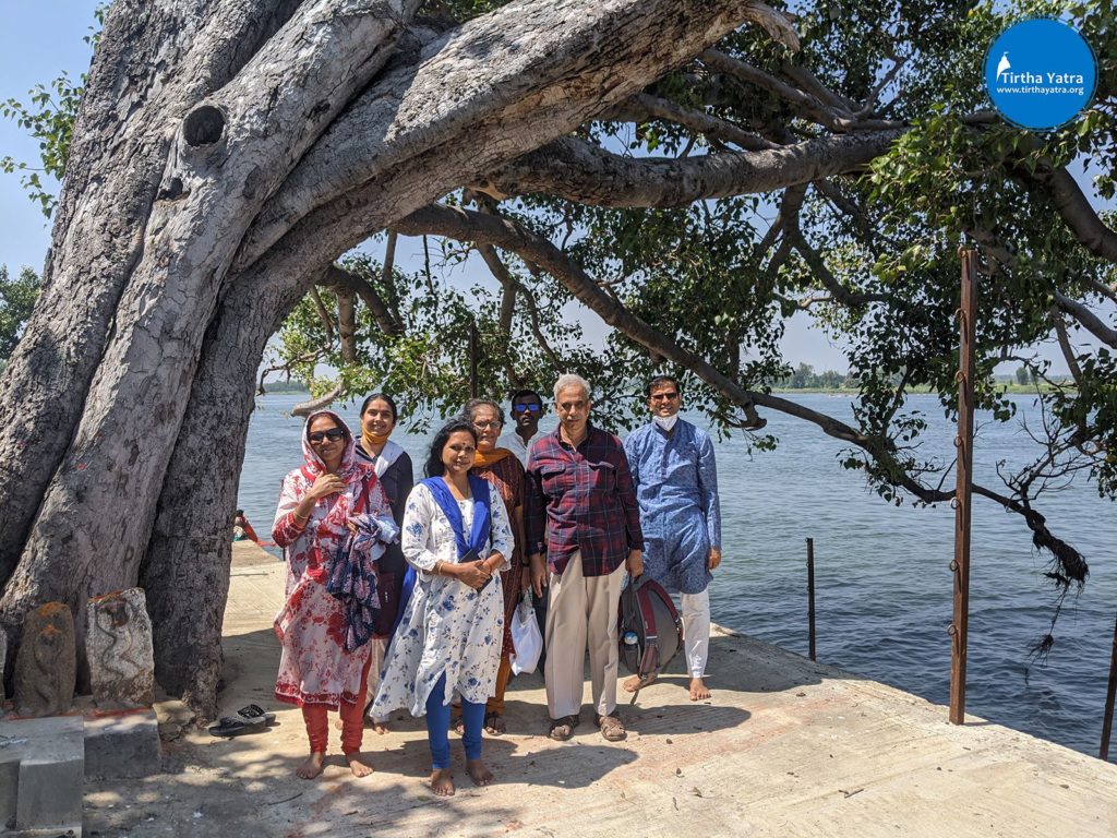 Yatris after performing Kaveri Tula Snana Yatra