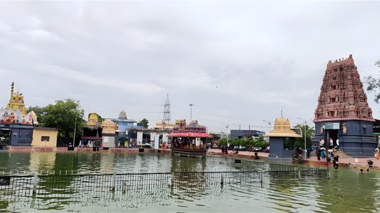 Sri Puruhutika Devi Temple, Pithapuram