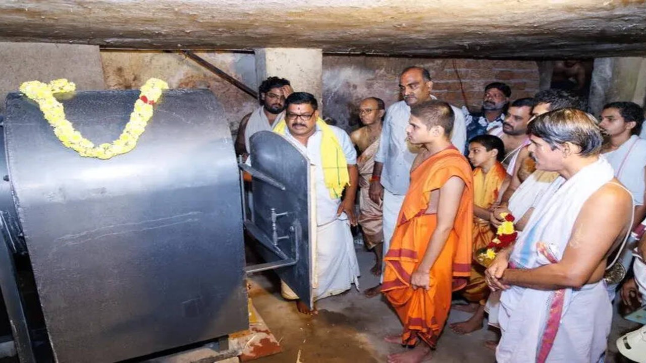 Udupi Mutt Sets Up ₹60 Lakh Biogas Plant Amid LPG Shortage