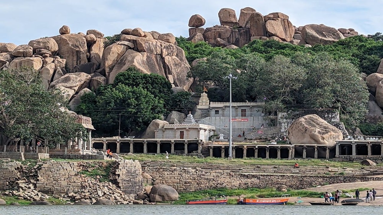Sri Yantrodharaka Hanuman Temple, Hampi
