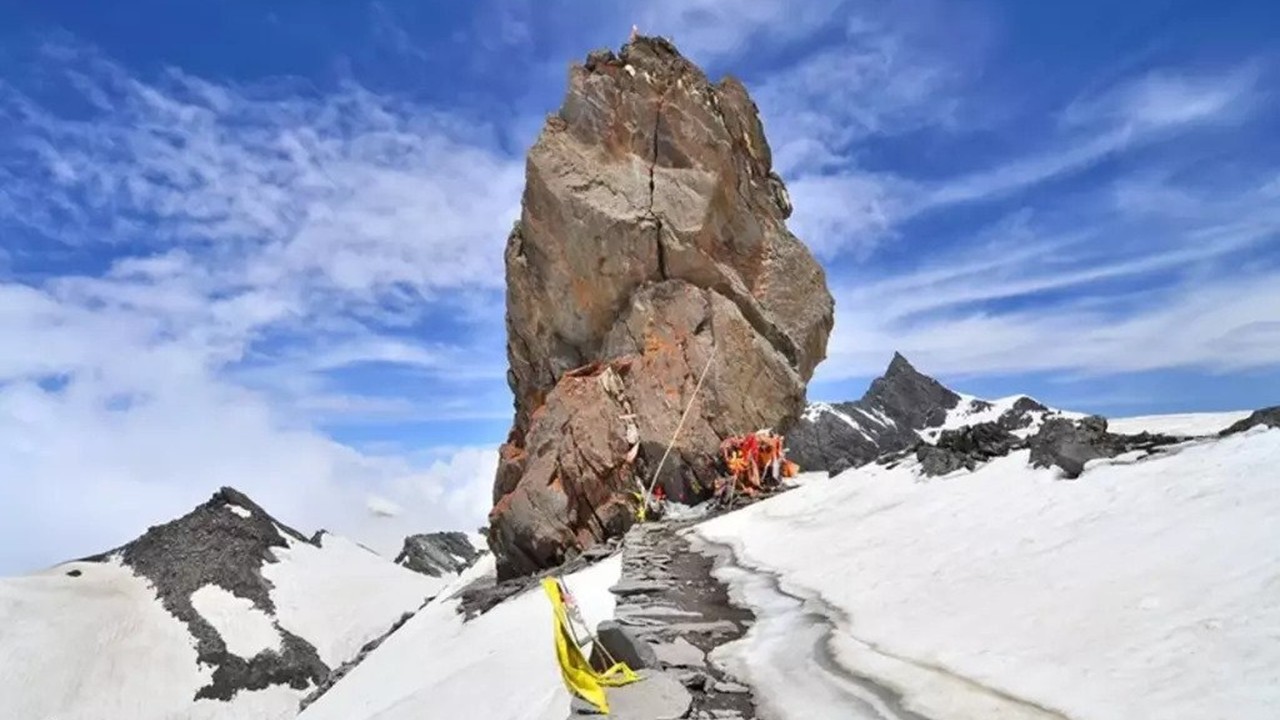 Shrikhand Mahadev Trek: A Sacred Journey to Lord Shiva's Himalayan Abode