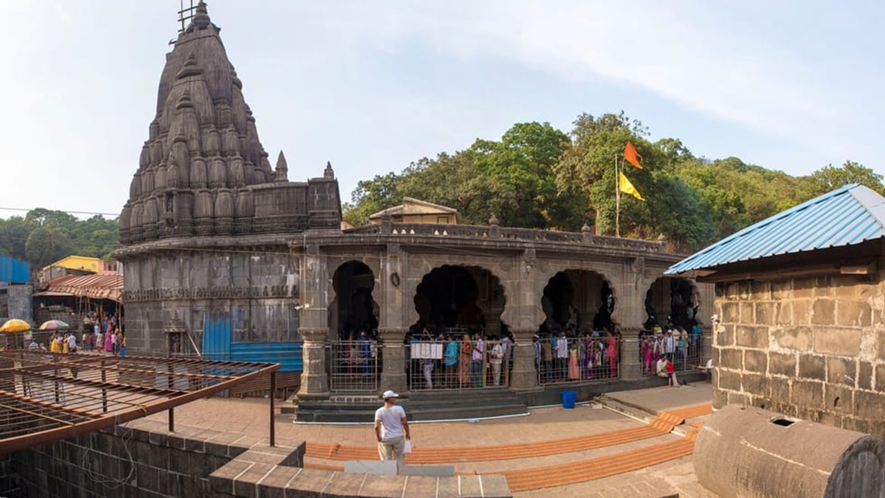 Bhimashankar Temple Closed: Both Routes Blocked by Landslides Amid Heavy Rains