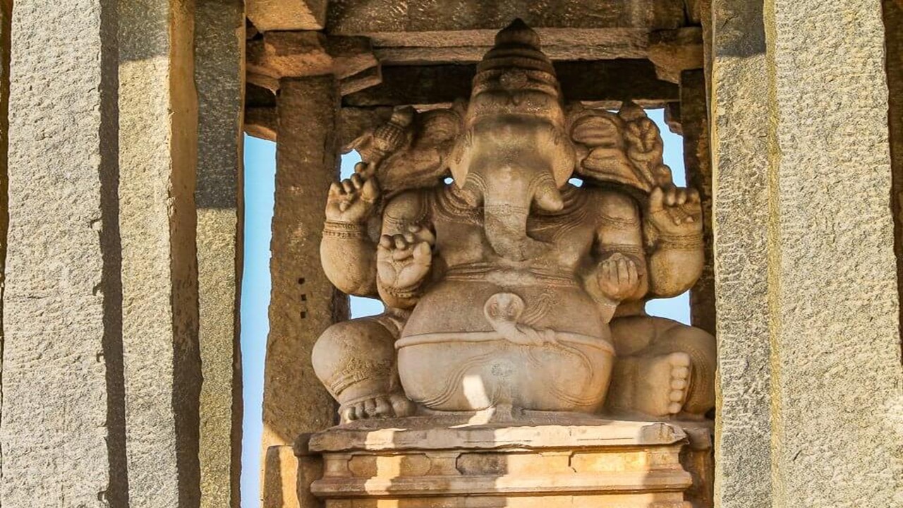 Sasivekalu Ganesha Temple, Hampi