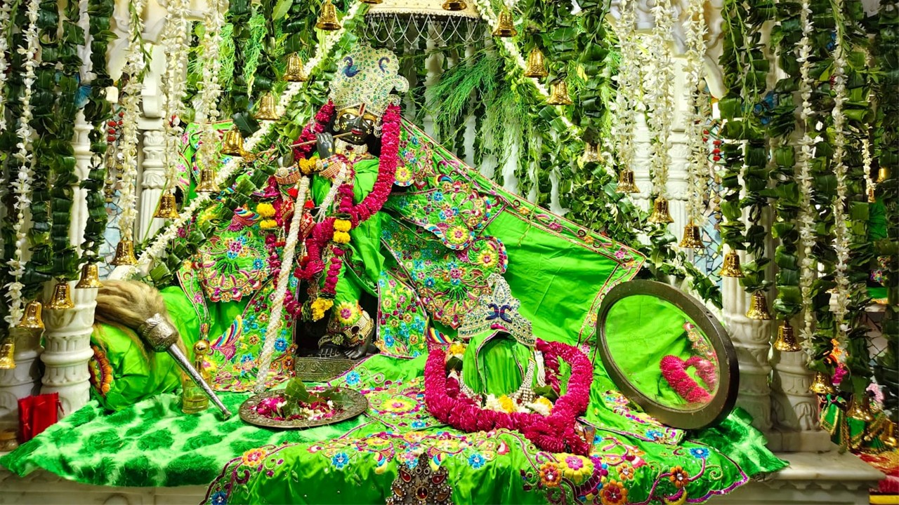 Hariyali Teej Celebrated in Vrindavan