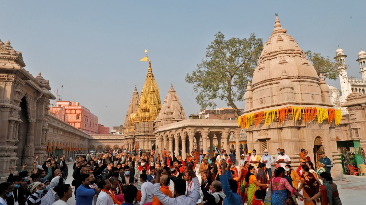 Kashi Vishwanath Temple Set World Record by Welcoming 4 Lakhs Devotees Daily