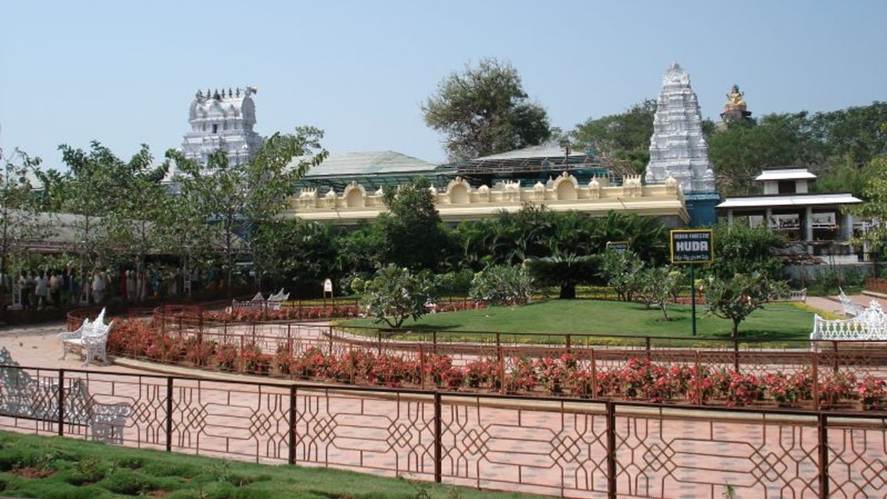 Sri Gnana Saraswati Temple, Basara