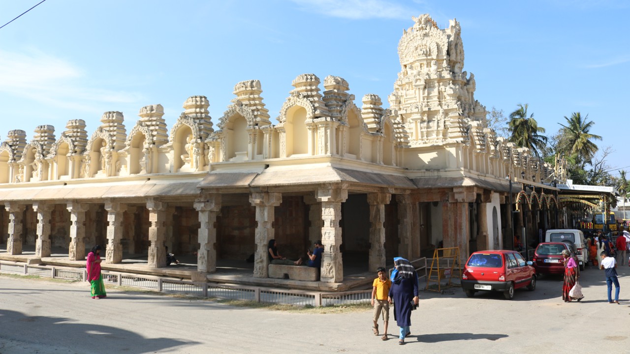 Cheluvanarayana Swamy Temple, Melkote